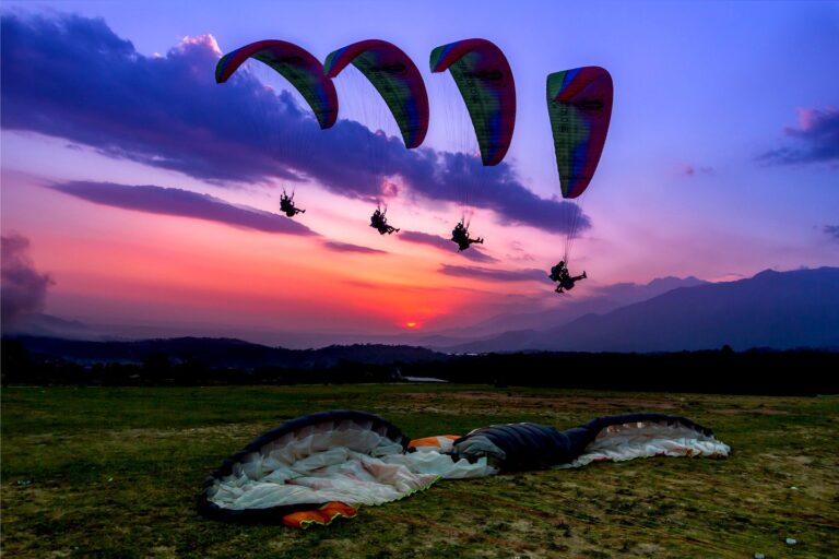 best paragliding in india